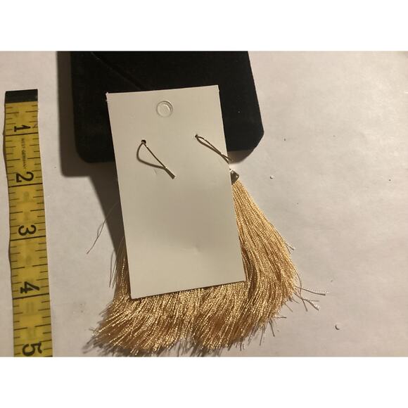 4320 NIP Gold Capped Gold Long Tassel Fringe Earrings BOHO Feather Drop Dangle - Picture 3 of 4